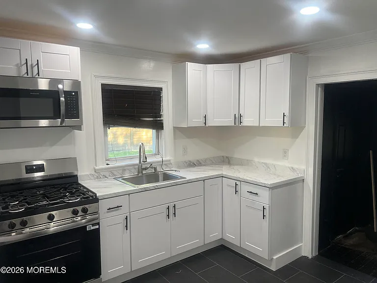 1224 Washington Ave — Photo 5