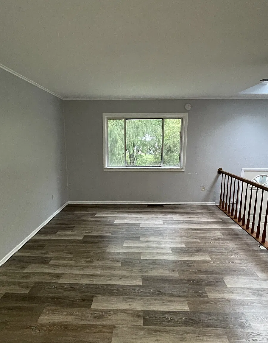 4 bed, 1.5 bath, $1,800 — Photo 4
