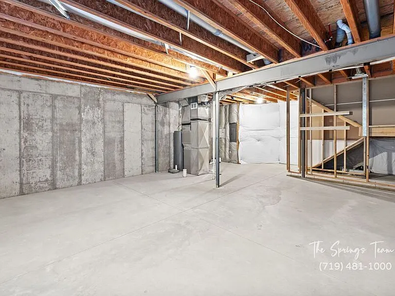 740 Brambleberry Hts — Photo 35