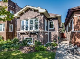 4122 W Nelson St, Chicago, IL 60641