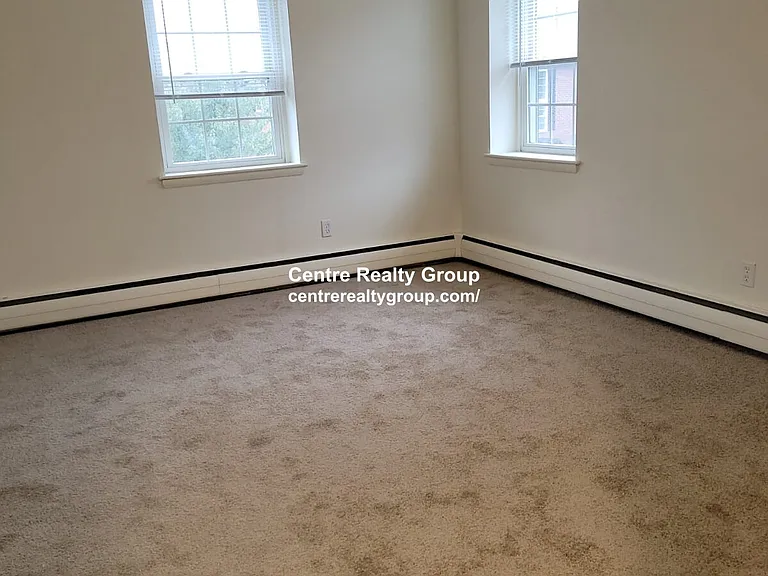 163 Lexington St #28 — Photo 2
