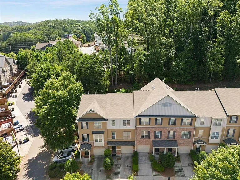 1798 Oakbrook Ln NW #8 — Photo 40