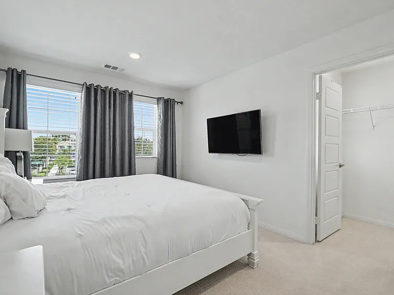 821 Parisa Pl — Photo 33