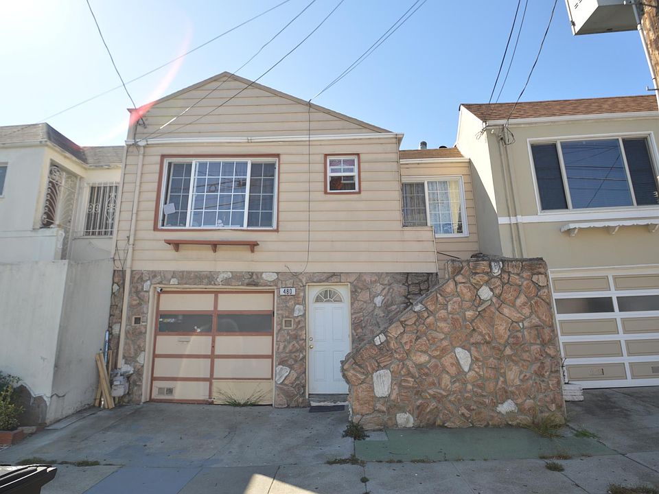 1st image of 480 Amherst St