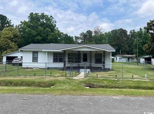 64 Donnelly St, Hemingway, SC 29554