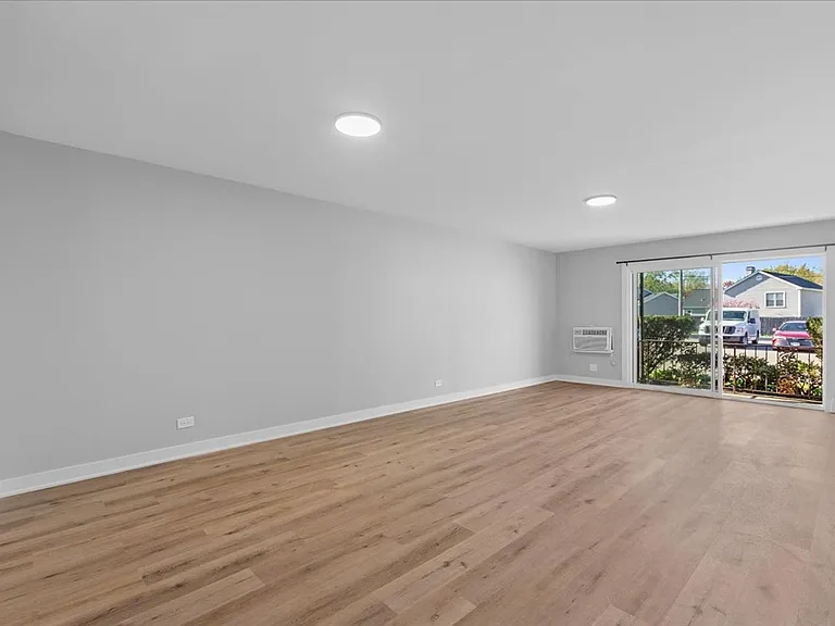 1000 Orchard Luxury Apartments — Photo 49