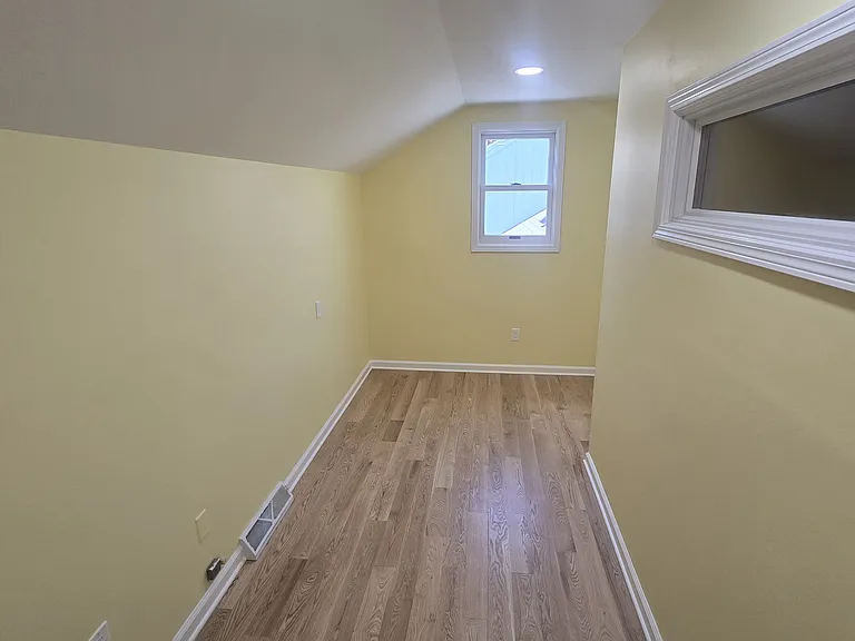 Flex Room