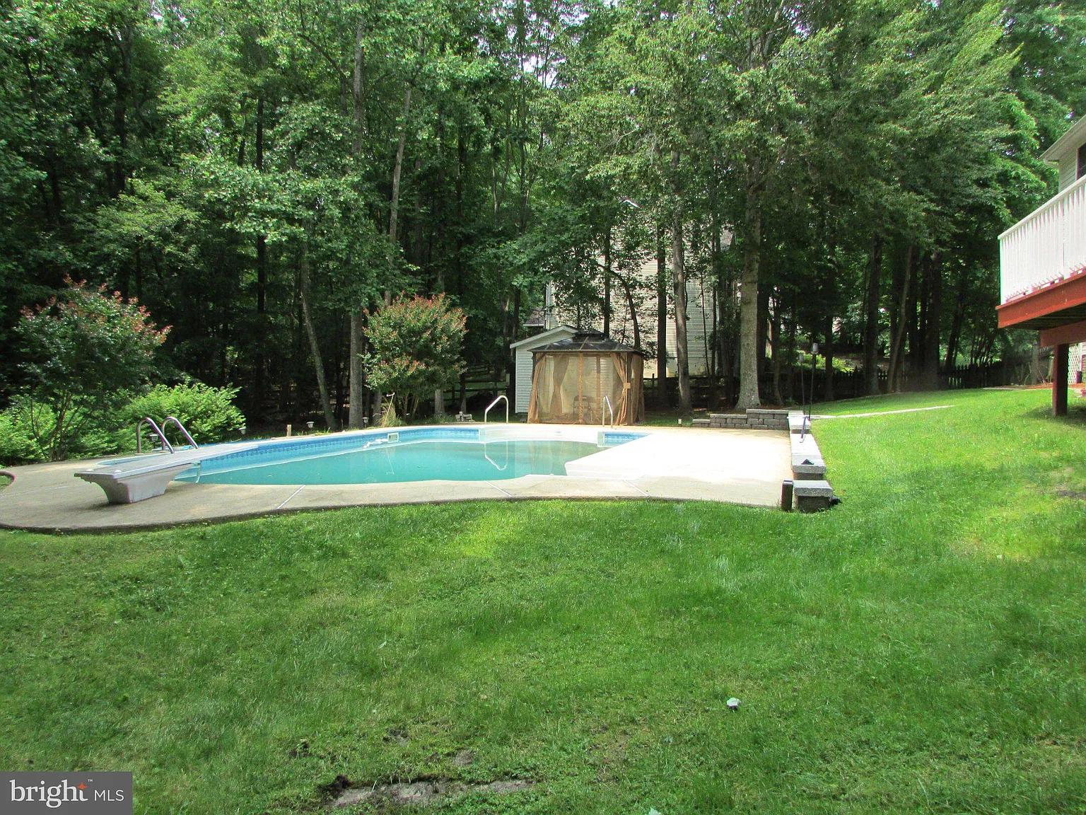 4 bed, 2.5 bath, 2374 sqft, $3,900 — Photo 4