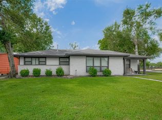 8057 Ridgeview Dr, Houston, TX 77055