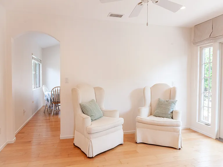 949 Eolus Ave #B — Photo 20