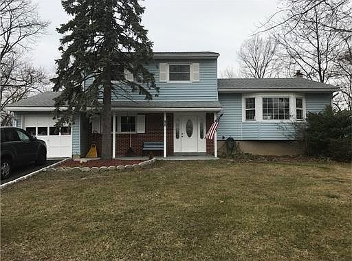 2nd image of 190 Throckmorton Ln