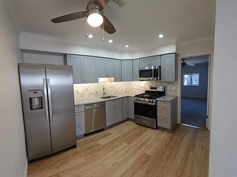 15152 Beverly Dr #A — Photo 37