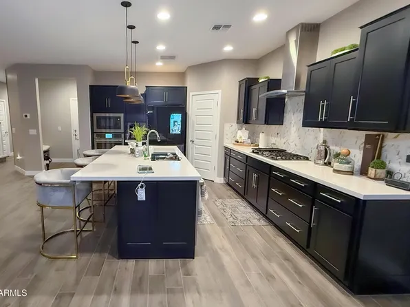8942 W COLTER Street, Glendale, AZ 85305
