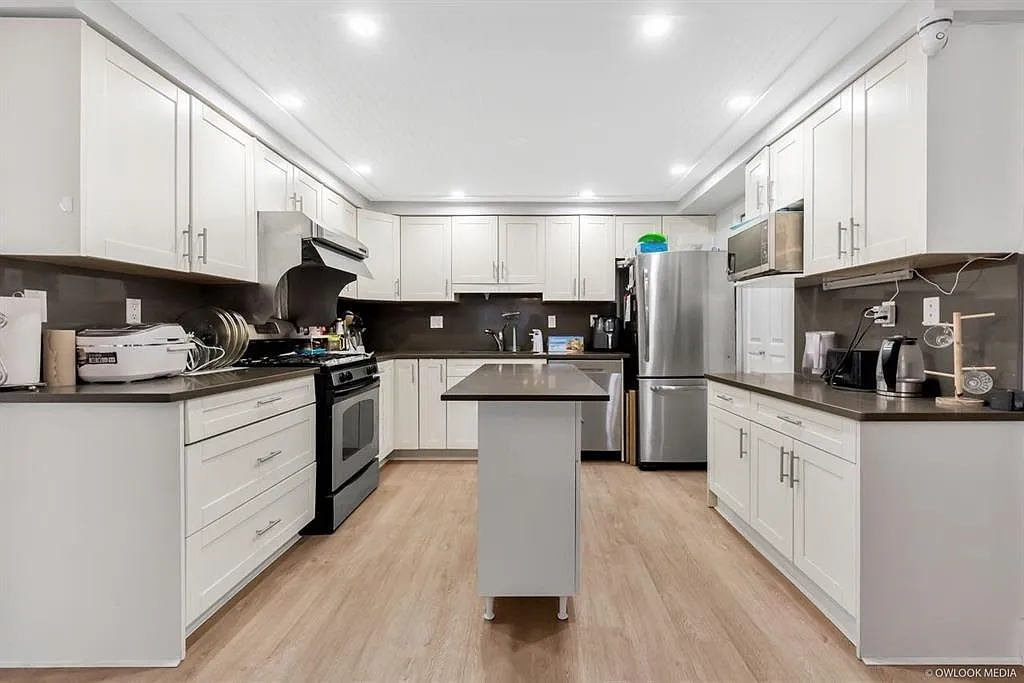 4 bed, 1750 sqft, $3,600 — Photo 4