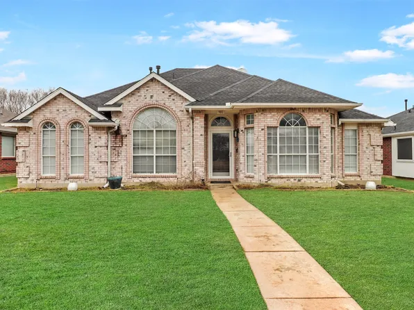 901 Moore St, Cedar Hill, TX 75104