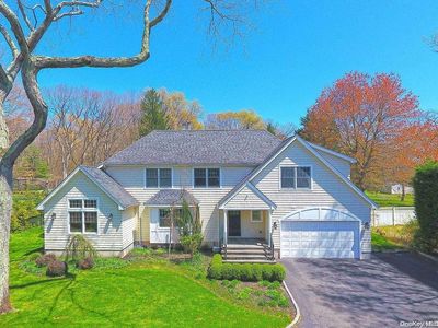 1083 Westminster Avenue, Dix Hills, NY, 11746