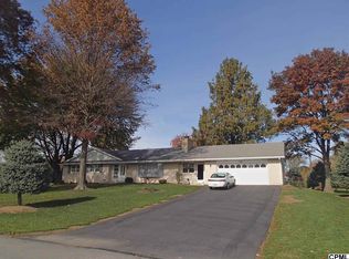 1036 Meadow Ln, Middletown, PA 17057