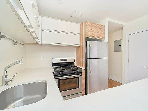 3rd image of 572 5th Ave APT 3A