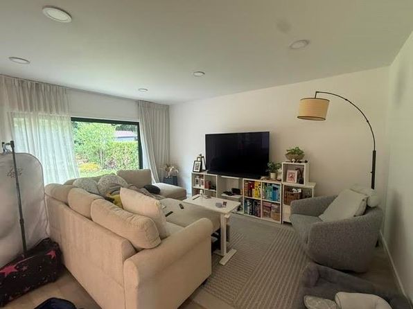 4 bedroom rental in Coquitlam — photo 9