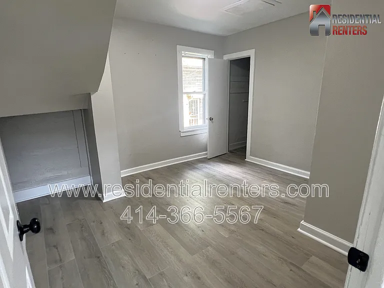 5426 N 41st St — Photo 16