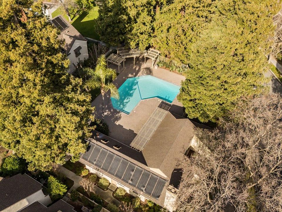 1st image of 1947 Huxley Ct