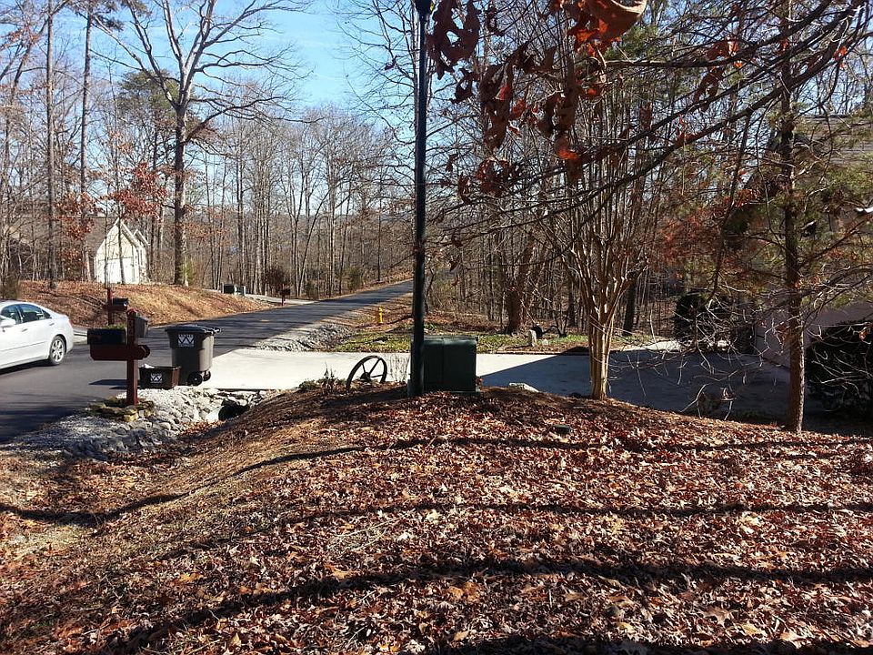 2nd image of Osage Lane