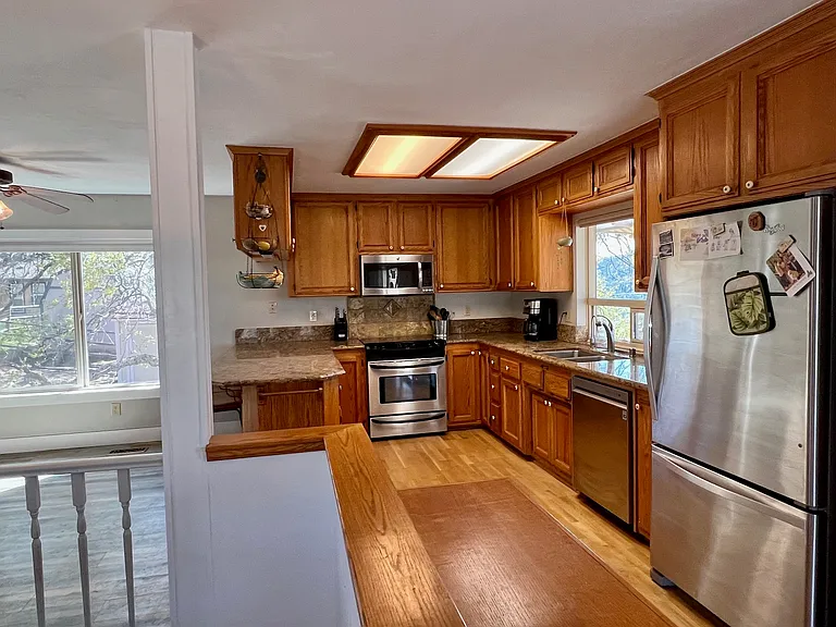 27030 Oakflat Dr — Photo 17
