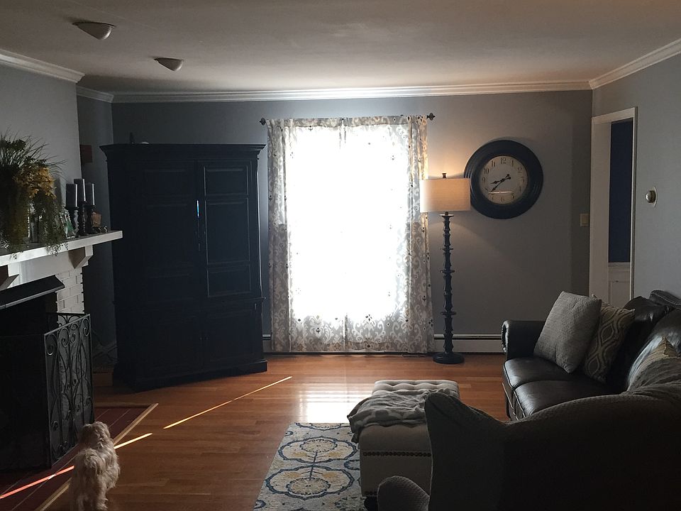 1st image of 201 Redwood Dr