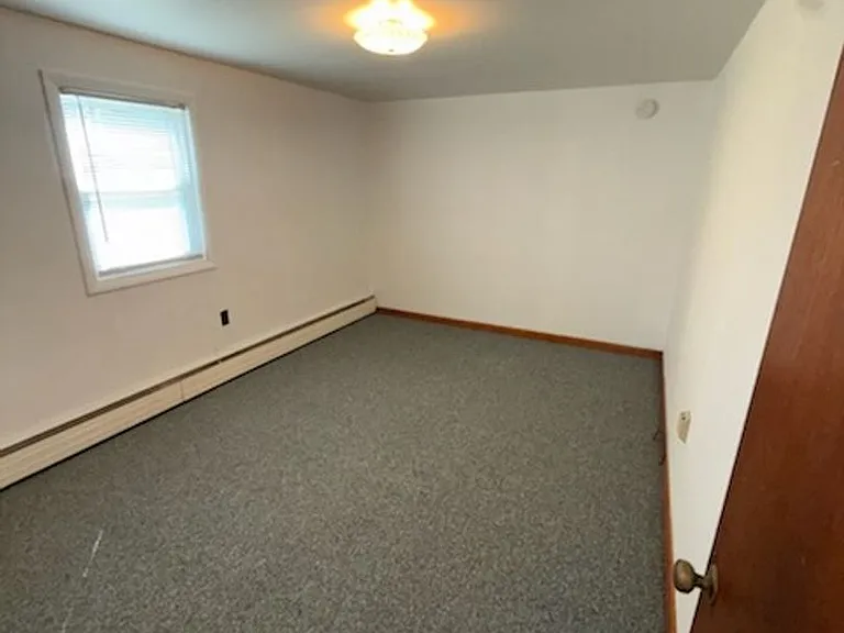 9942 Tower Rd — Photo 9
