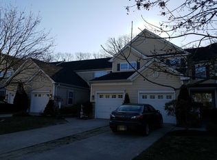 65 Stern Light Dr, Mount Laurel, NJ 08054