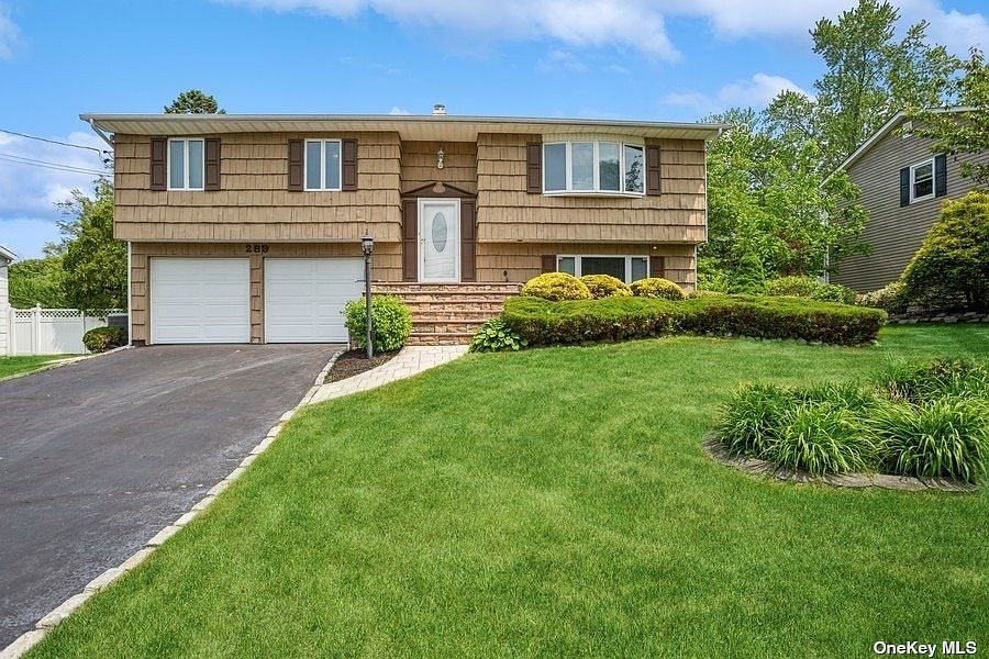 289 Avenue B, Ronkonkoma, NY 11779 | Zillow