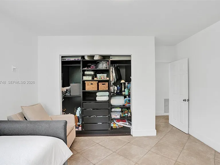 2025 Alamanda Dr — Photo 29