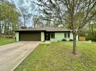 1407 Woodland Hills Dr, Whitehouse, TX 75791