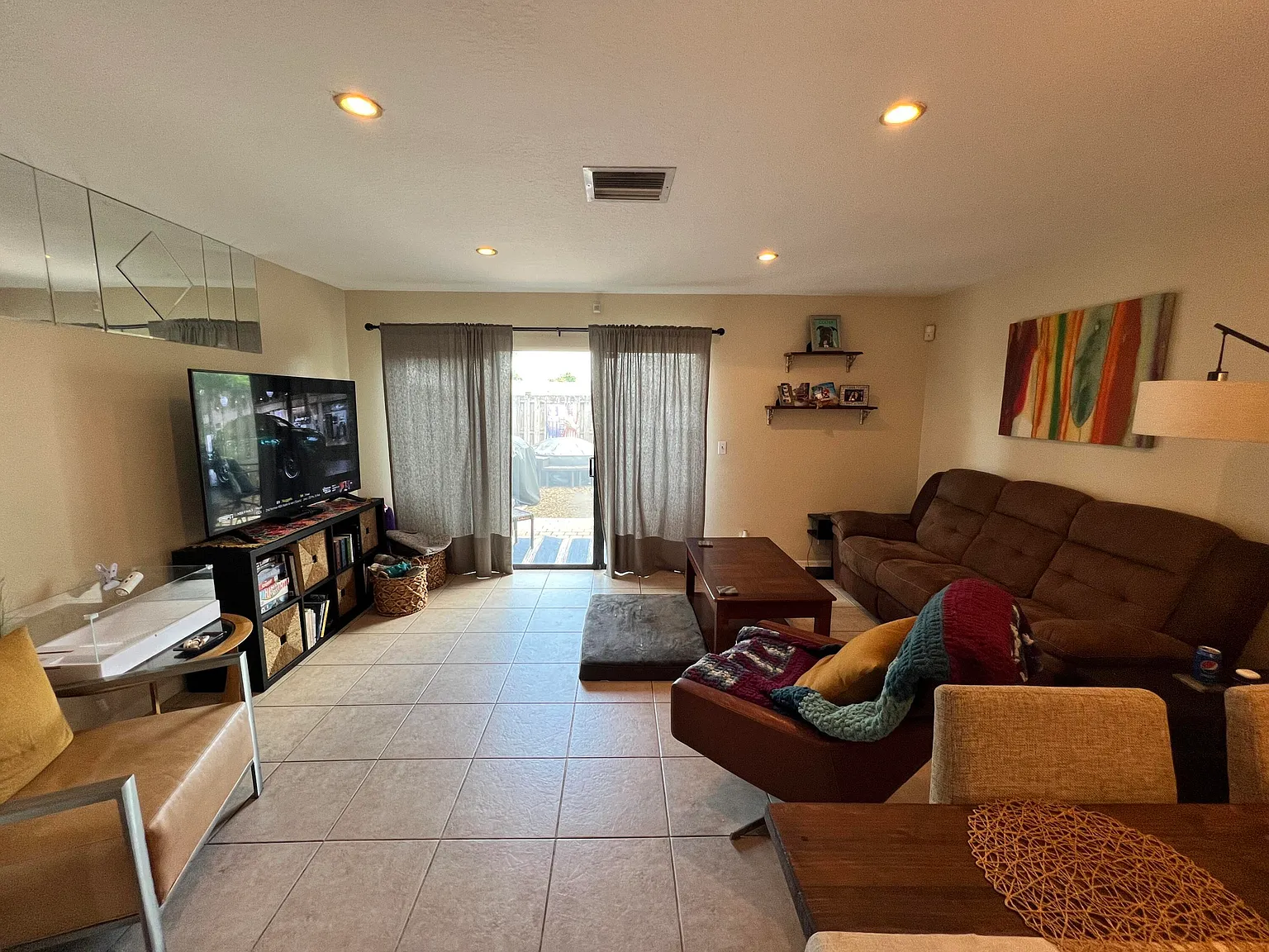 2 bed, 2.5 bath, 1162 sqft, $2,199 — Photo 3