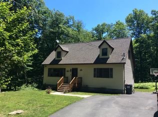 106 Edwards Ct, Matamoras, PA 18336