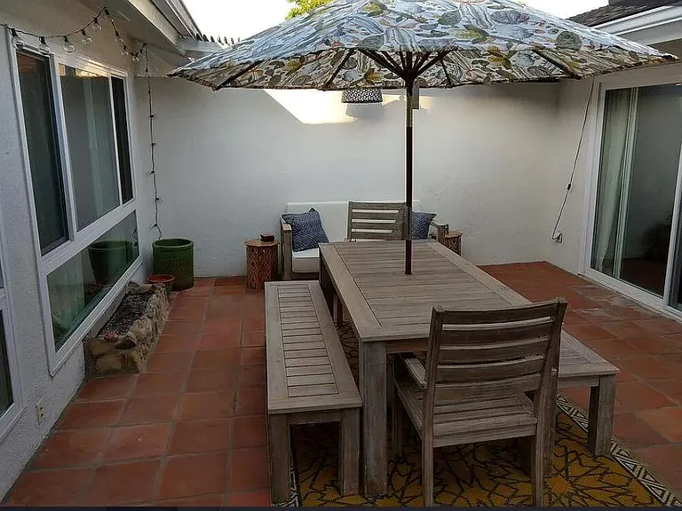 823 Cieneguitas Rd — Photo 17