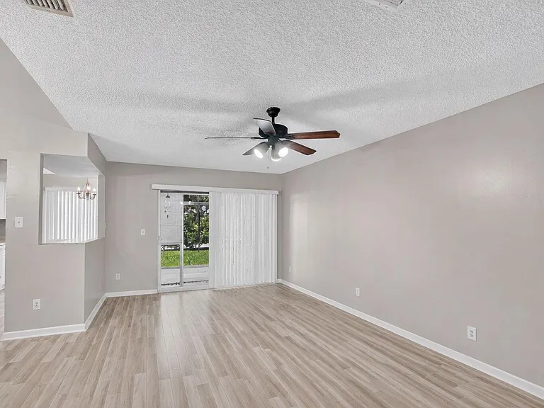 5314 Sapphire Valley — Photo 8