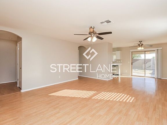 3rd image of 10921 E Diamond Ave