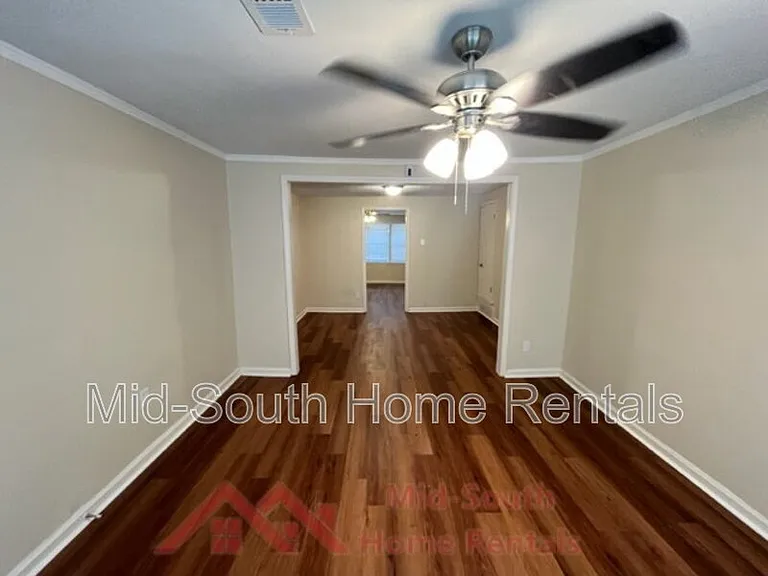 858 Eyers Rd — Photo 4