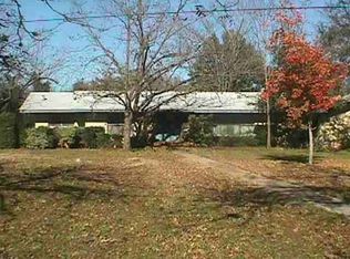 500 China St, Center Pt, TX 78010
