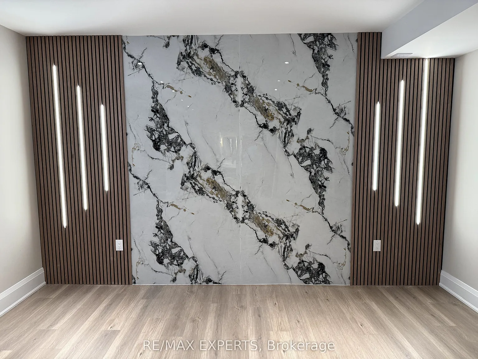 2 bed, $2,300 — Photo 1