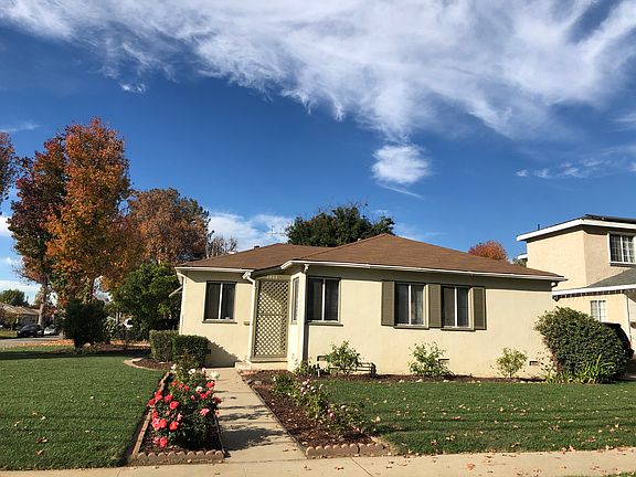 2nd image of 2839 Mayflower Ave