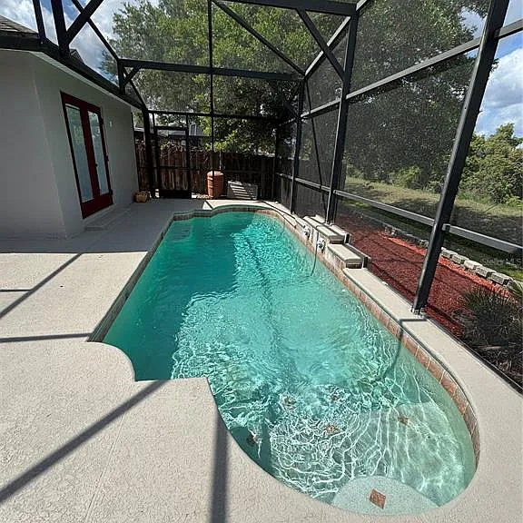 1063 Bluegrass Dr — Photo 2