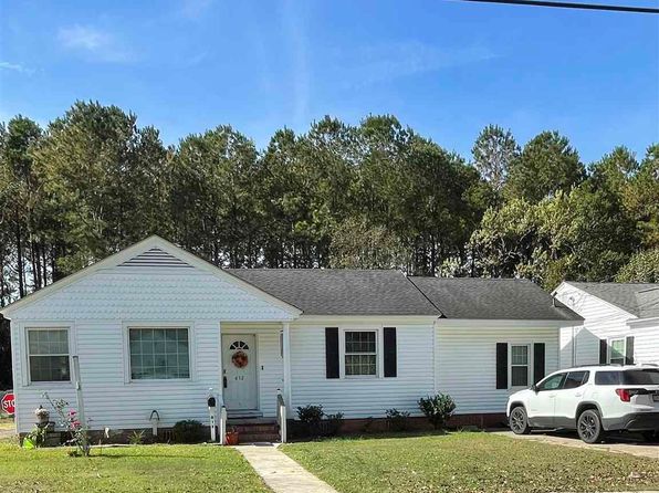612 Gapway St, Mullins, SC 29574