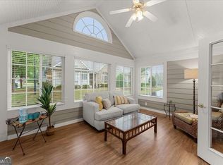 805 Village Ln, Roswell, GA 30075