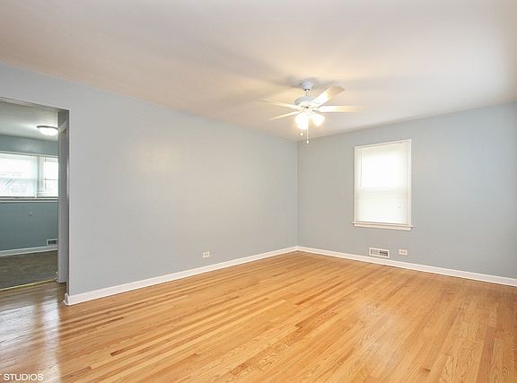 3rd image of 1507 Argonne Dr