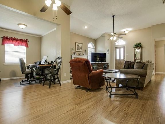 5th image of 6510 Teresa Ln
