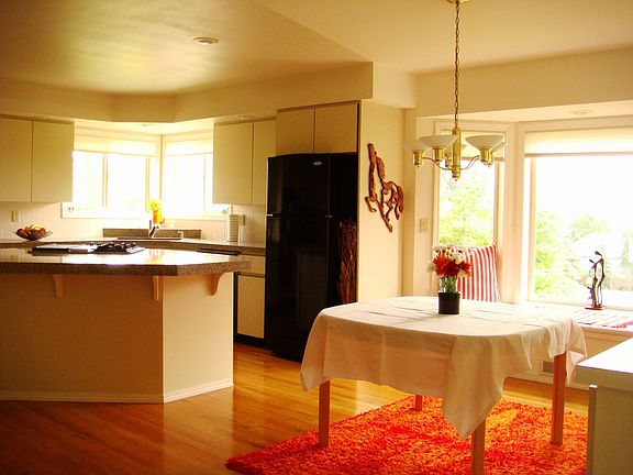 bright and airy dining