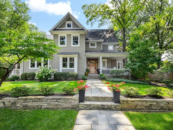 803 Dow Ave, Geneva, IL 60134