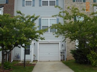 2715 Zeek Ln, Lanham, MD 20706